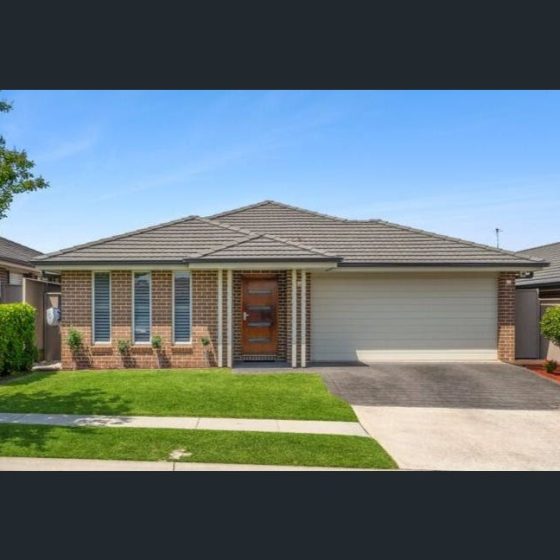 12 Archer Rd SPRING FARM NSW.