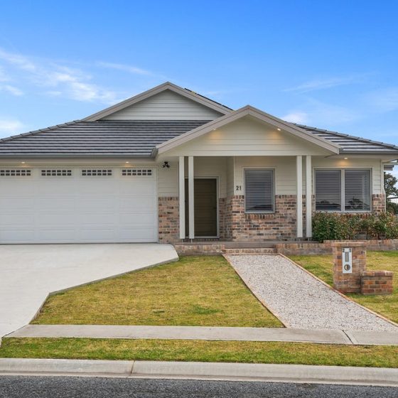 21 Morris Place MARULAN NSW 2579